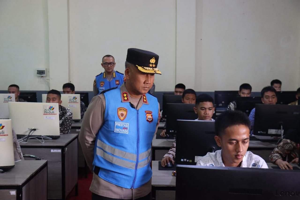 Pastikan Seleksi Transparan dan Humanis, Kapolda Bengkulu Tinjau Pelaksanaan CAT Akademik Akpol 2026