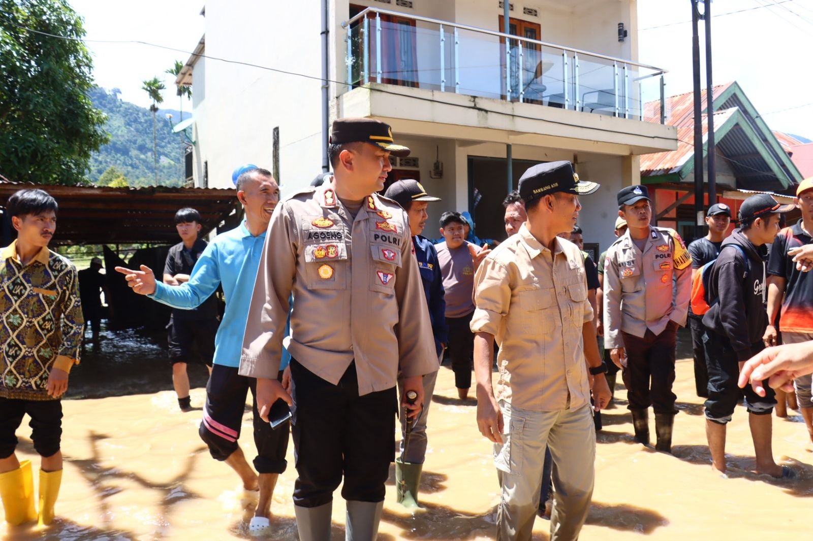Kapolres Lebong dan Forkopimda Tinjau Langsung Lokasi Banjir, Pastikan Keselamatan dan Bantuan Warga Terdampak