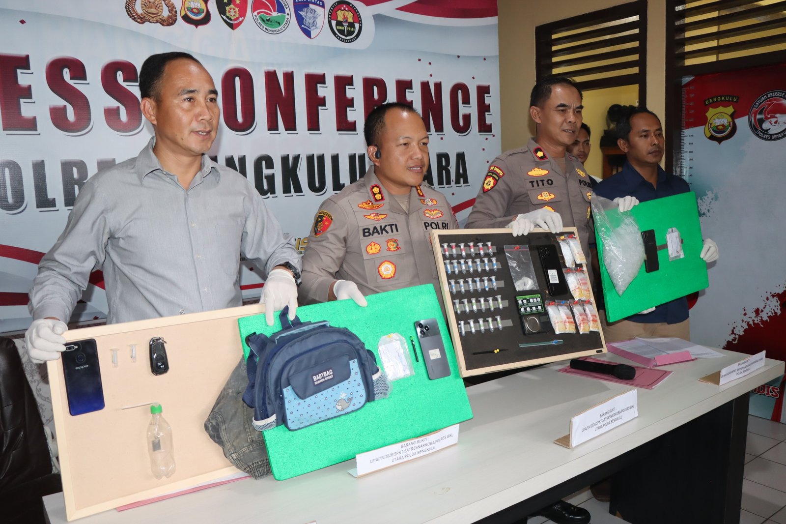 Polres Bengkulu Utara Gelar Press Release Pengungkapan Kasus Narkoba, Amankan 4 Tersangka Dan 17 Gram Sabu