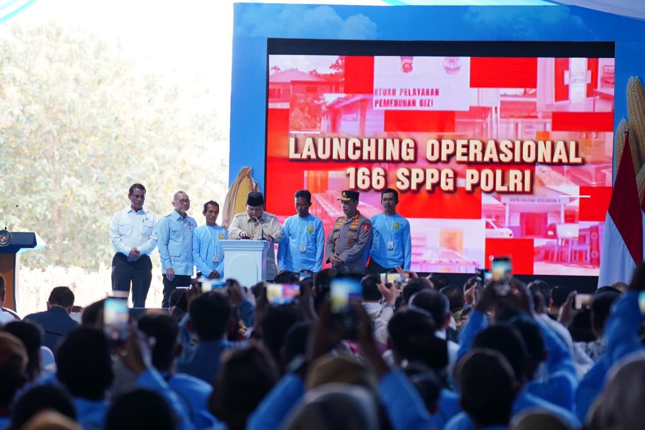 Di Hadapan Prabowo, Kapolri Paparkan Hasil Panen Raya Jagung Polri Kuartal I dan II