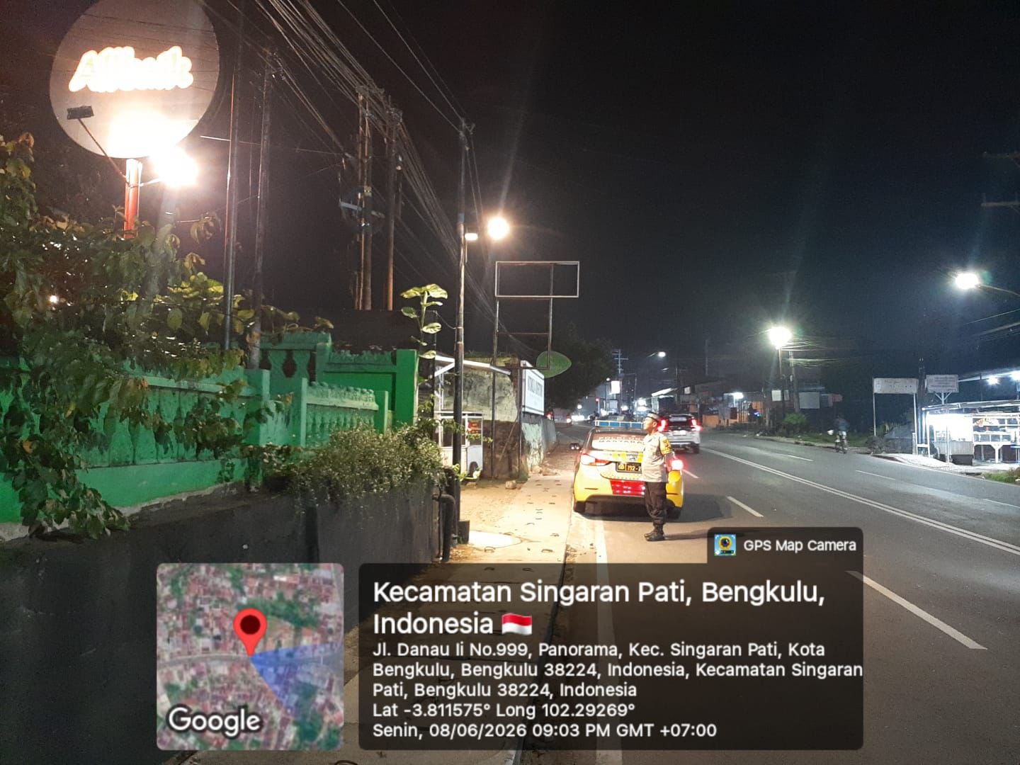 Respon Cepat Laporan 110, Polsek Gading Cempaka Datangi TKP Kecelakaan di Jalan Danau Panorama
