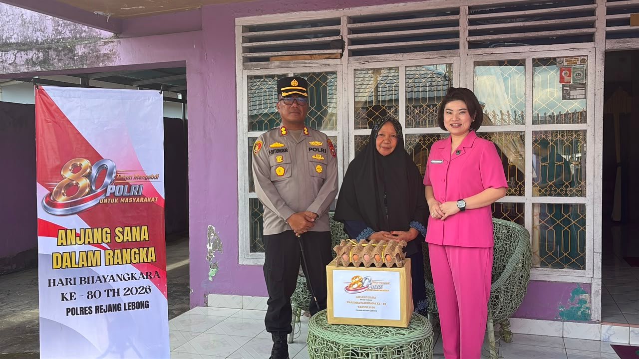 Sambut Hari Bhayangkara ke-80, Kapolres Rejang Lebong Gelar Anjangsana ke Rumah Purnawirawan dan Warakawuri Polri